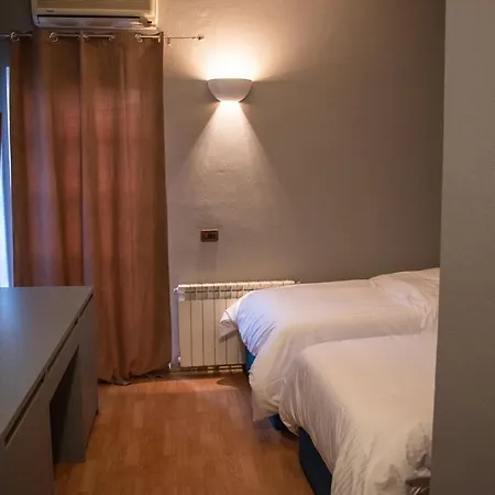 Hotel Hotel Tirona *