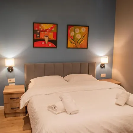 Hotel Tirona