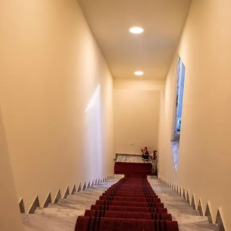 Hotel Tirona